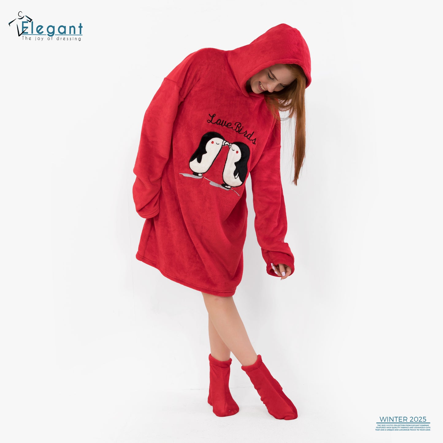 قميص نوم كبير الحجم مع حذاء - زوجان من البطريق الأحمر